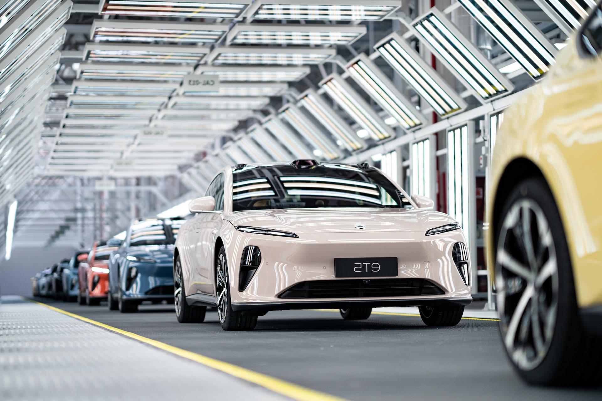 Deux nouvelles marques chinoises déboulent en Europe avec des voitures électriques haut de gamme à prix cassé