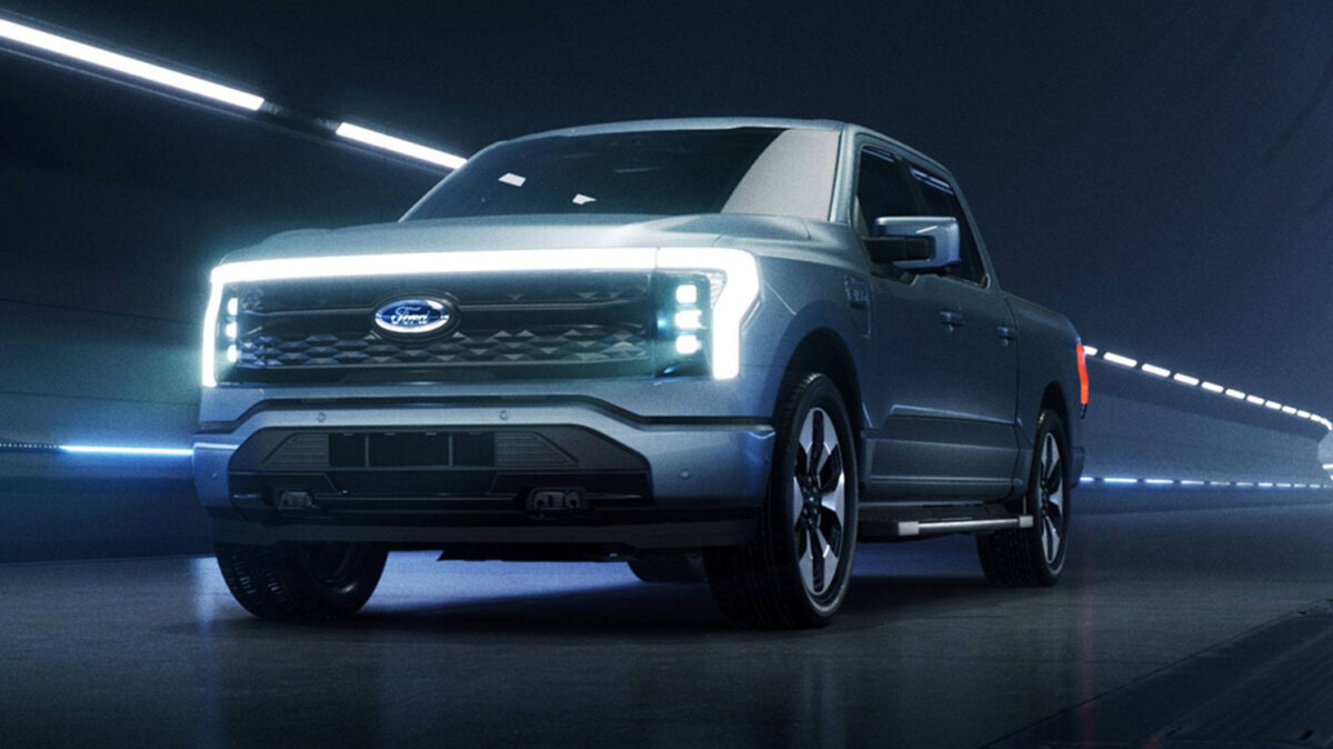 Ford défie les constructeurs chinois avec un pickup électrique à petit prix — free download
