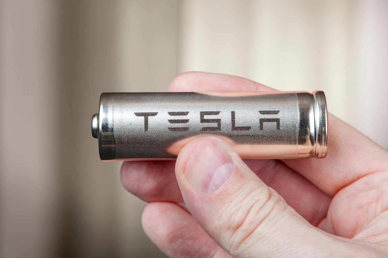Voitures électriques : l'avenir en question avec la controv