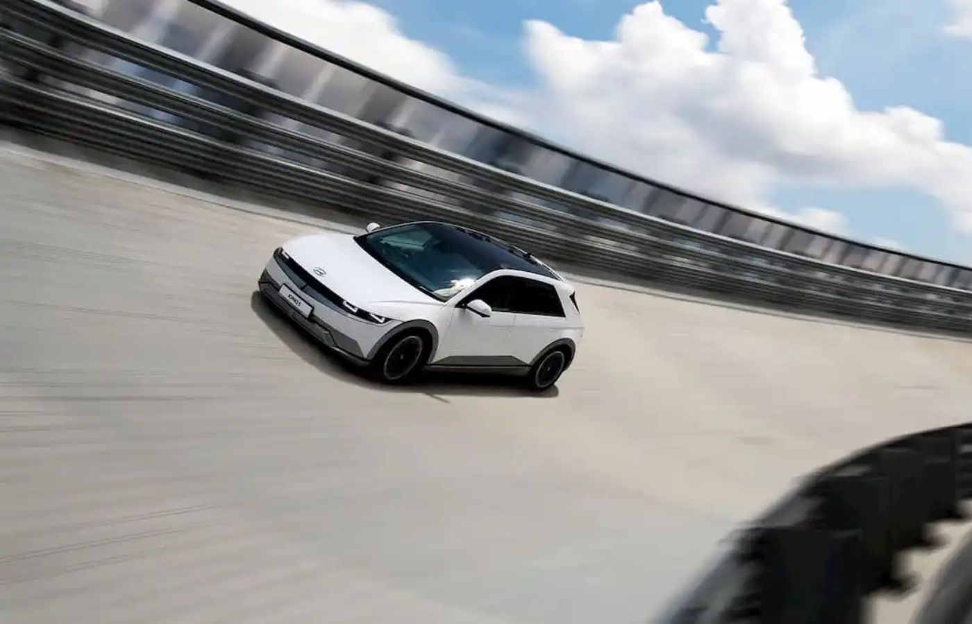 Comment Hyundai utilise l’IA pour dominer le marché des véhicules électriques