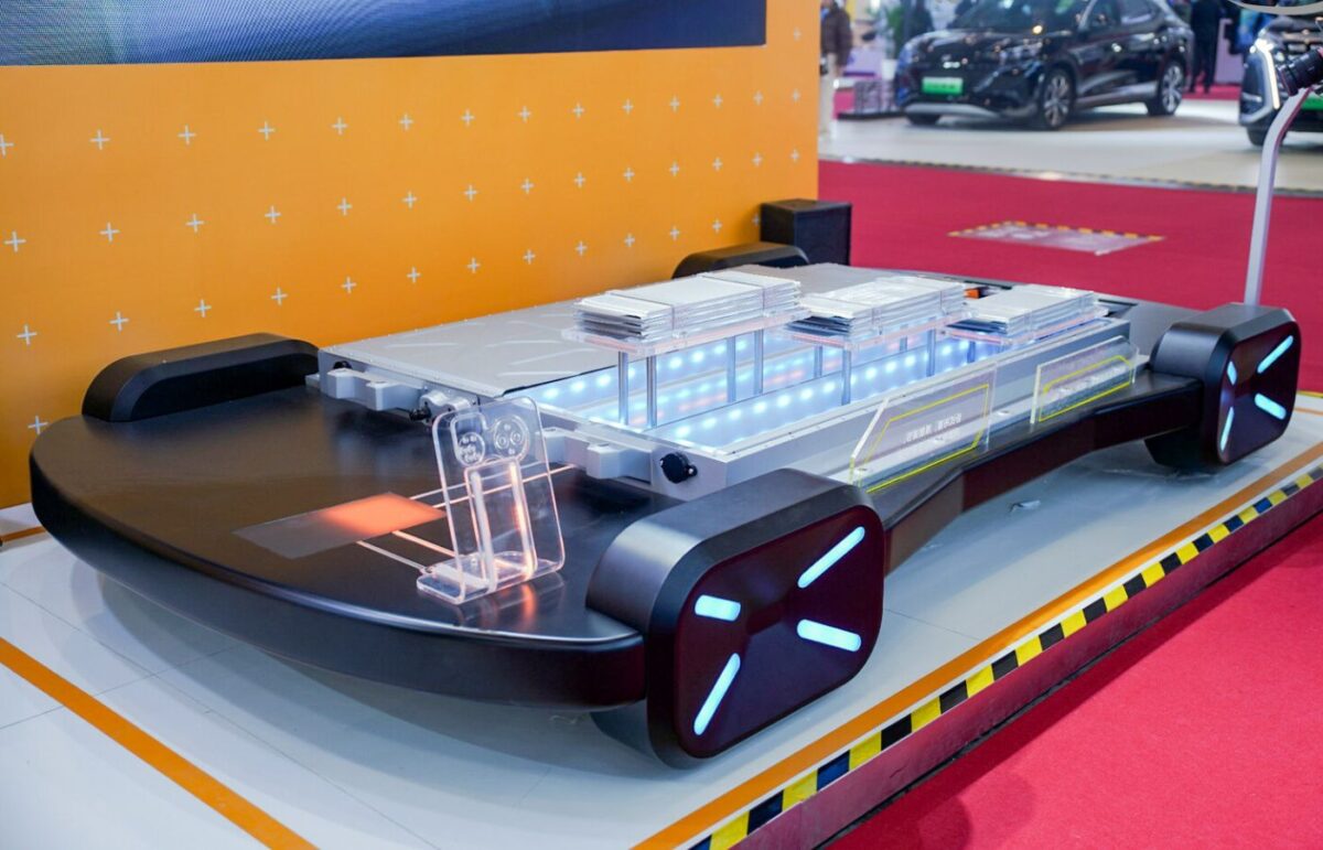 Pourquoi les batteries semi-solides de cette entreprise chinoise fascinent le marché ?