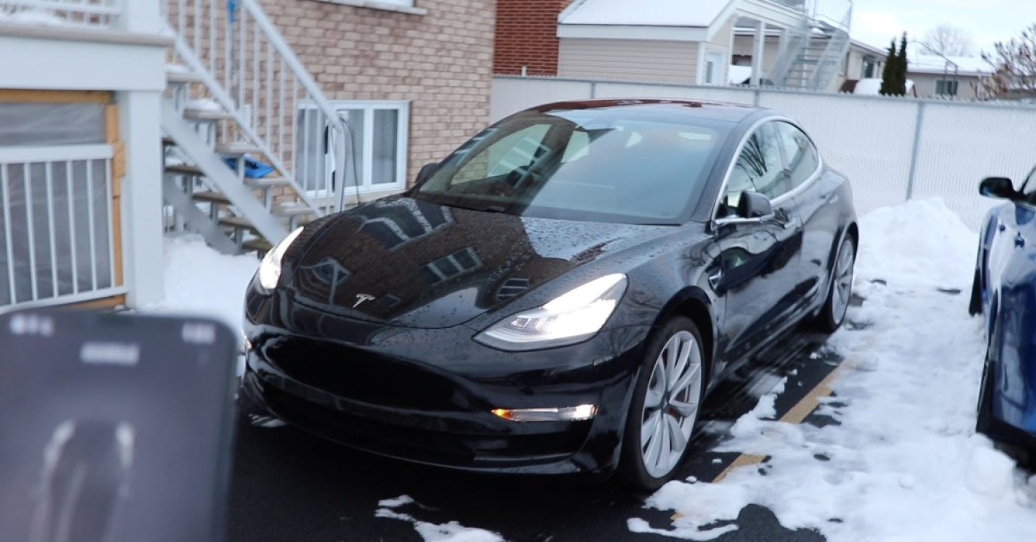 Recharger une Tesla Model 3 par -15°C : l'expérience glaci