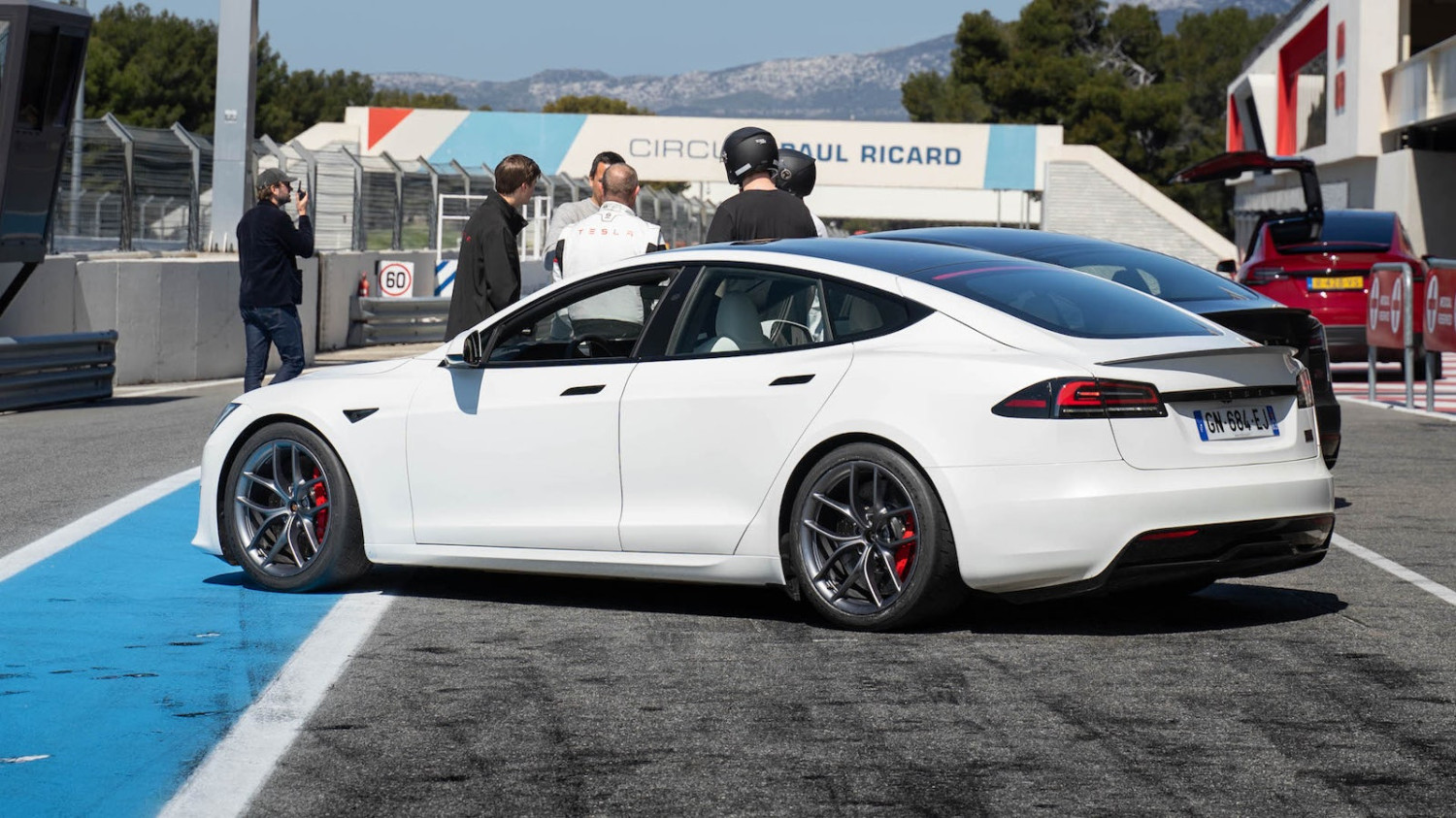 Tesla Model S Plaid : comment elle pulvérise les 320 km/h e