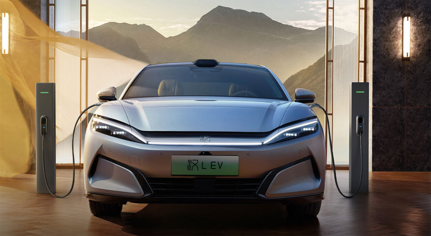 La BYD Han L: la voiture électrique qui se recharge en 5 mi
