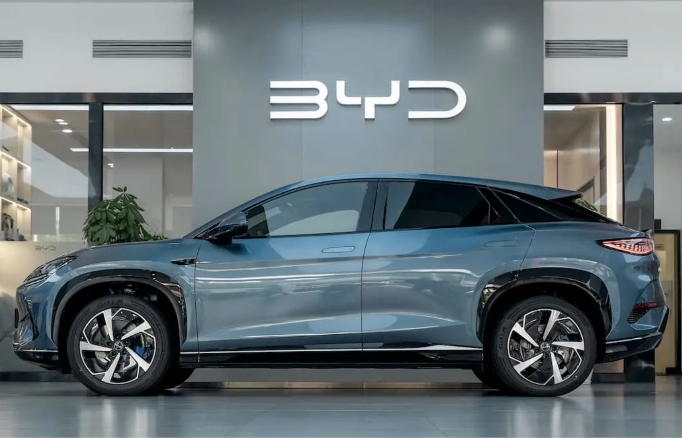 Batteries révolutionnaires, production record : BYD prêt à prendre la première place mondiale