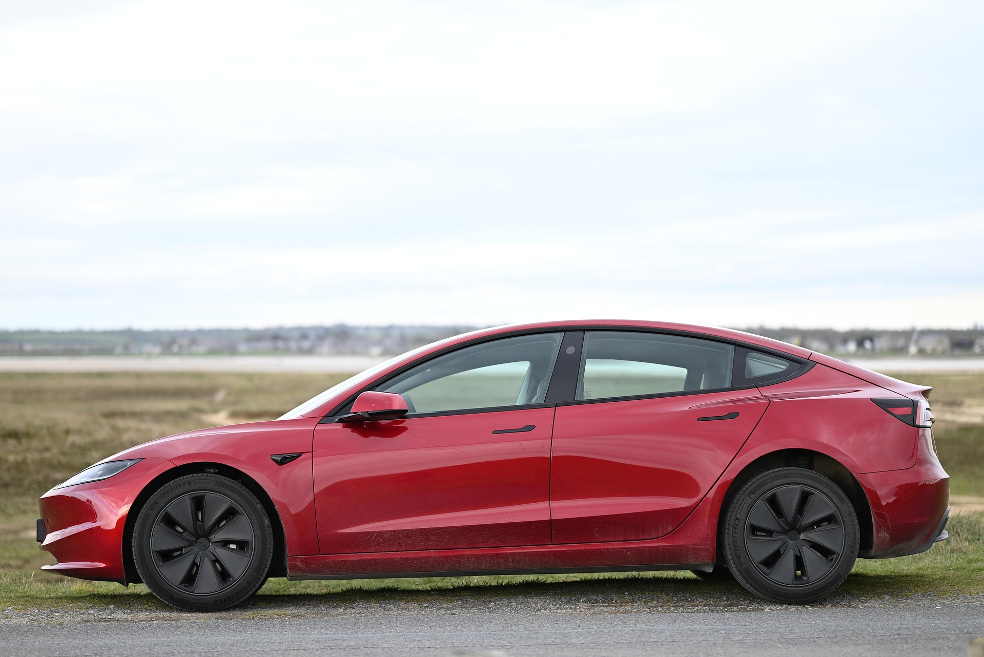 Obtenir rapidement sa carte grise pour une voiture électrique ou hybride