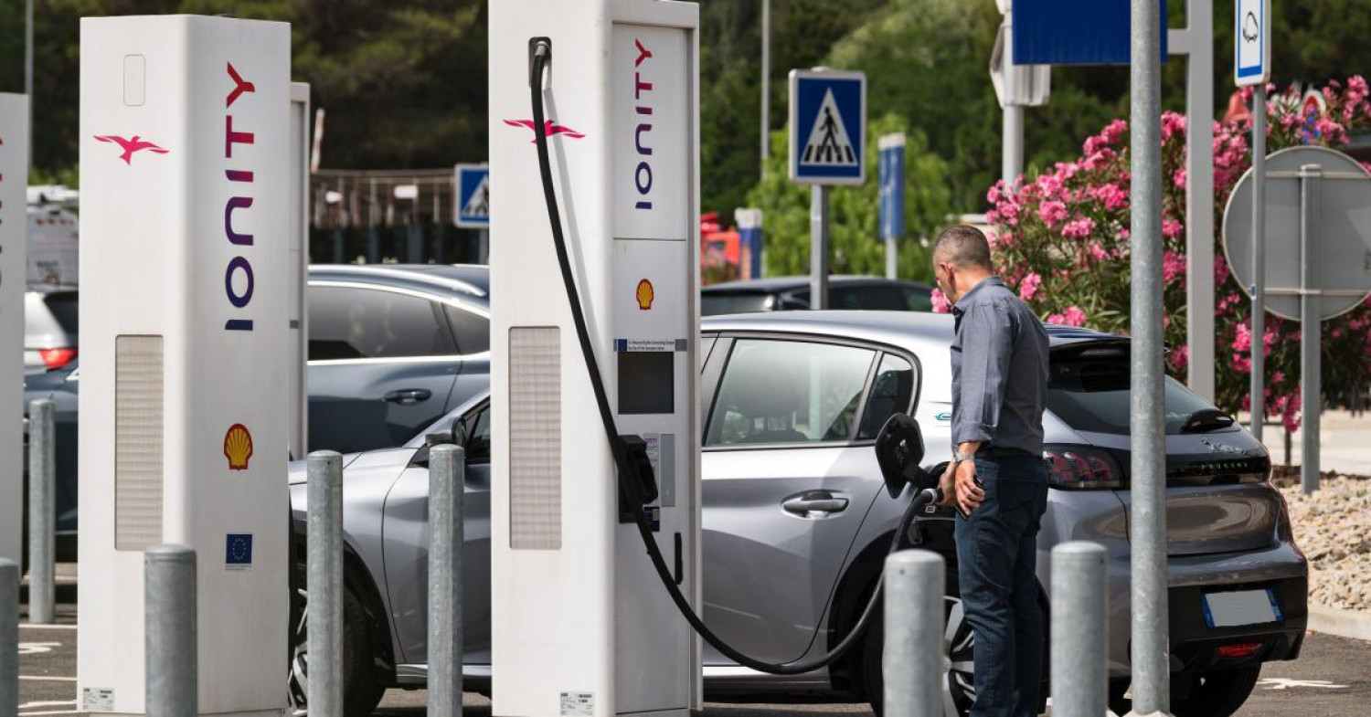 Bornes de recharge électrique : l'Allemagne face au paradox