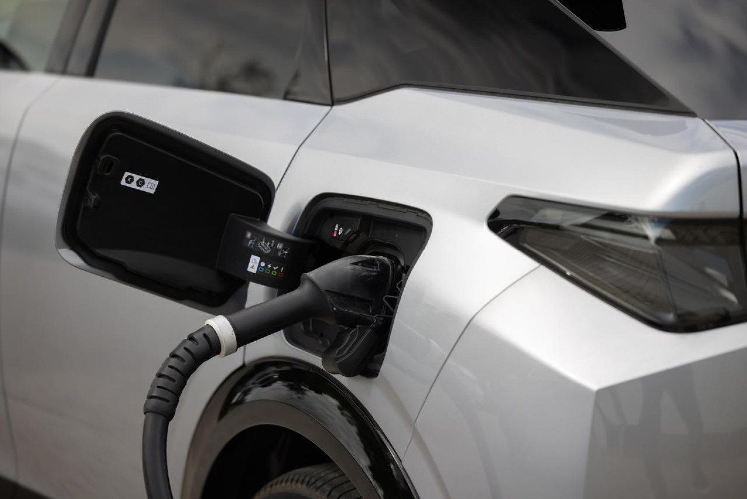 Peugeot comble enfin ses lacunes technologiques sur ses voit