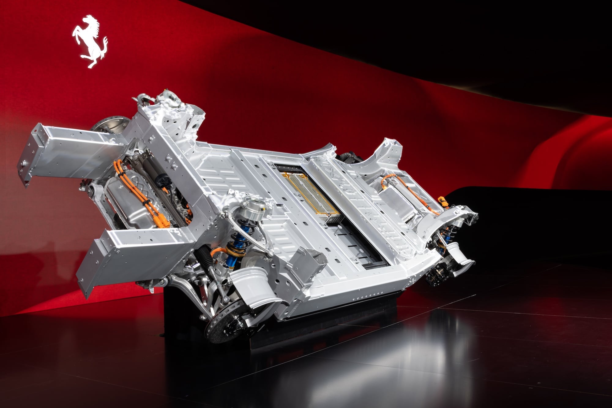 Tout savoir sur la Ferrari électrique aux 4 moteurs de plus de 1 000 — free download
