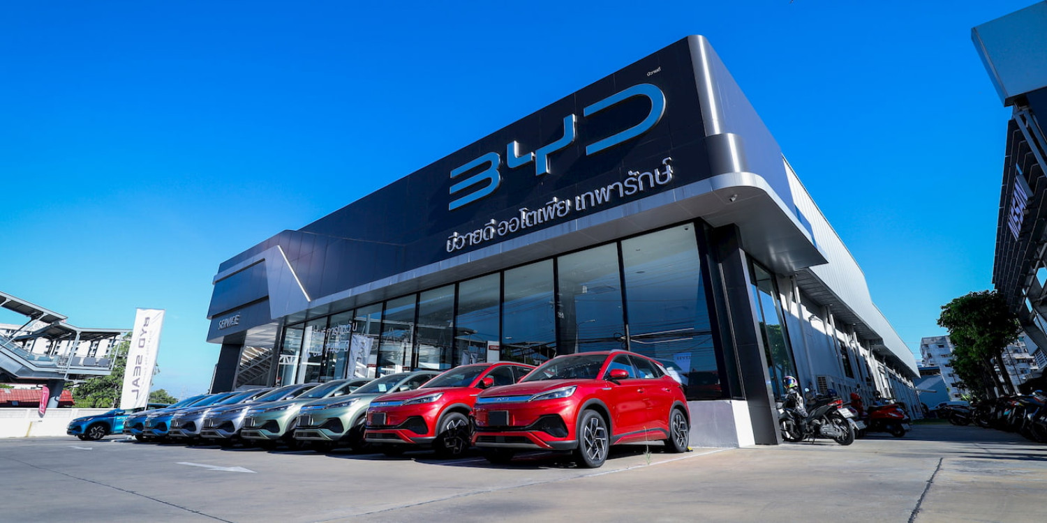 BYD profite de la flambée du pétrole pour attirer de nouve