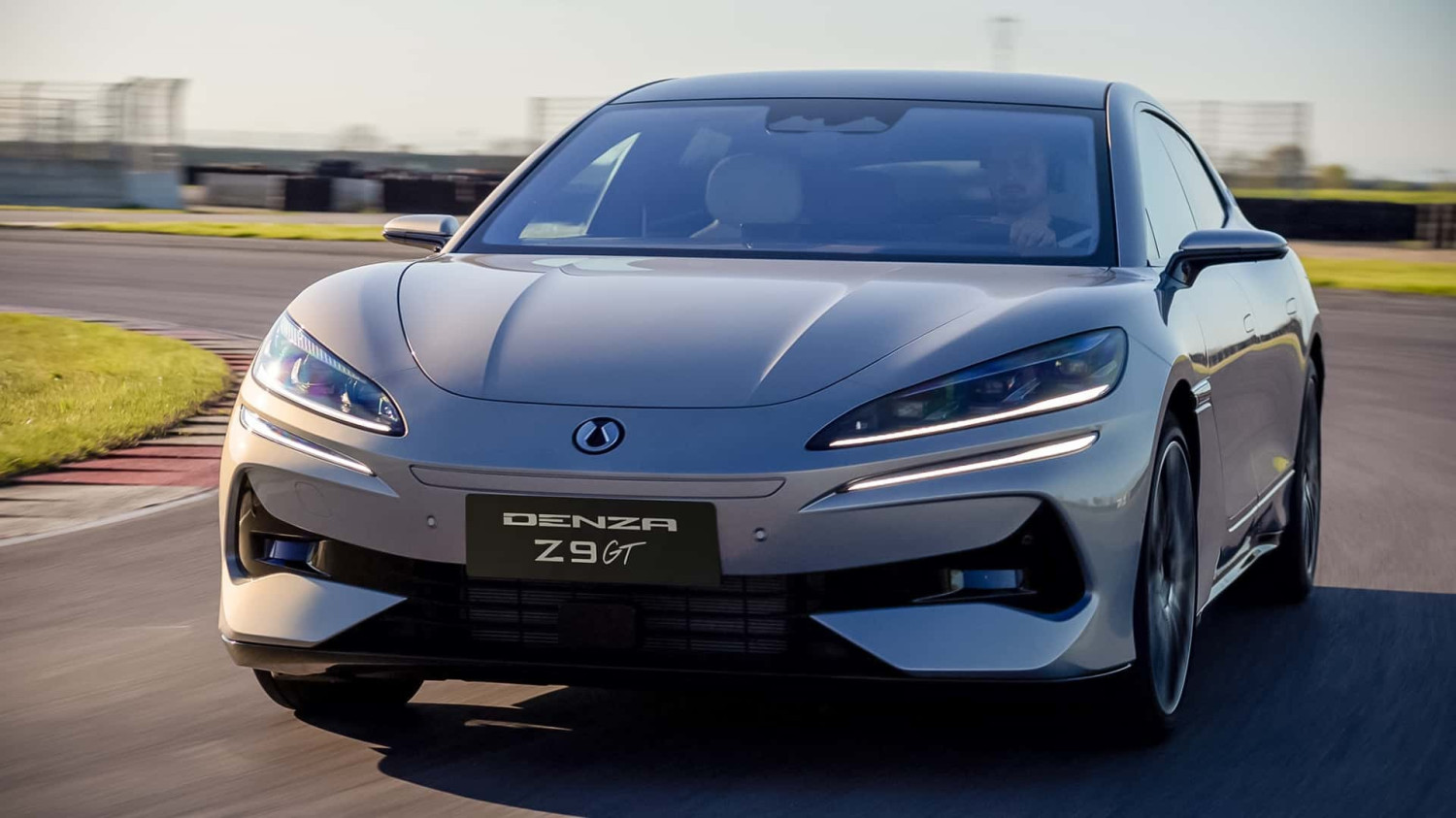 BYD débarque en Europe avec une recharge en 10 minutes à 1