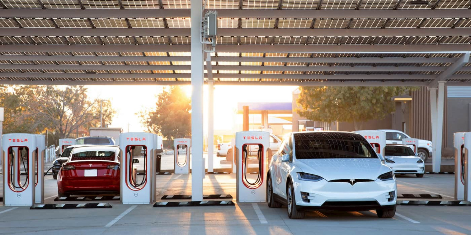 Tesla prépare ses premiers Superchargeurs dédiés aux Robo
