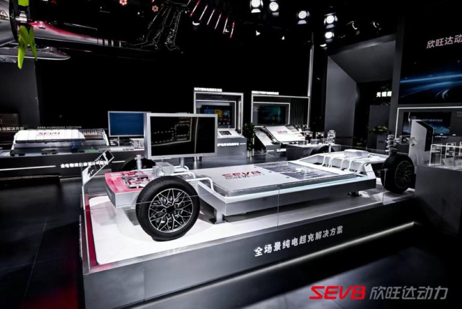 Tesla s'offre un cinquième fournisseur de batteries avec le