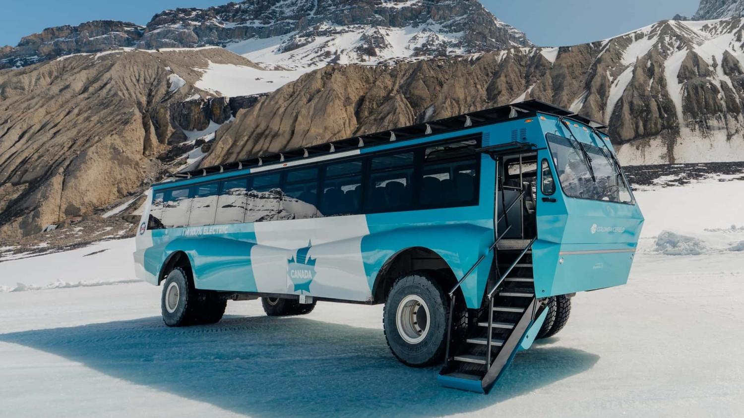 Ce camion diesel géant des glaces canadiennes vient d'être