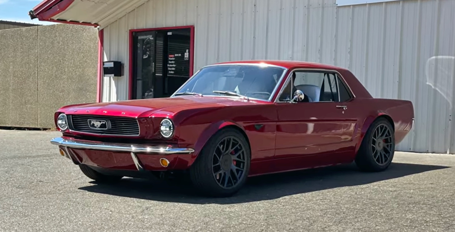 Cette Ford Mustang de 1966 roule en Tesla avec le Full Self-