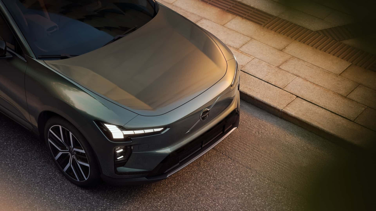 La Volvo EX60 analyse ses environs en temps réel grâce à