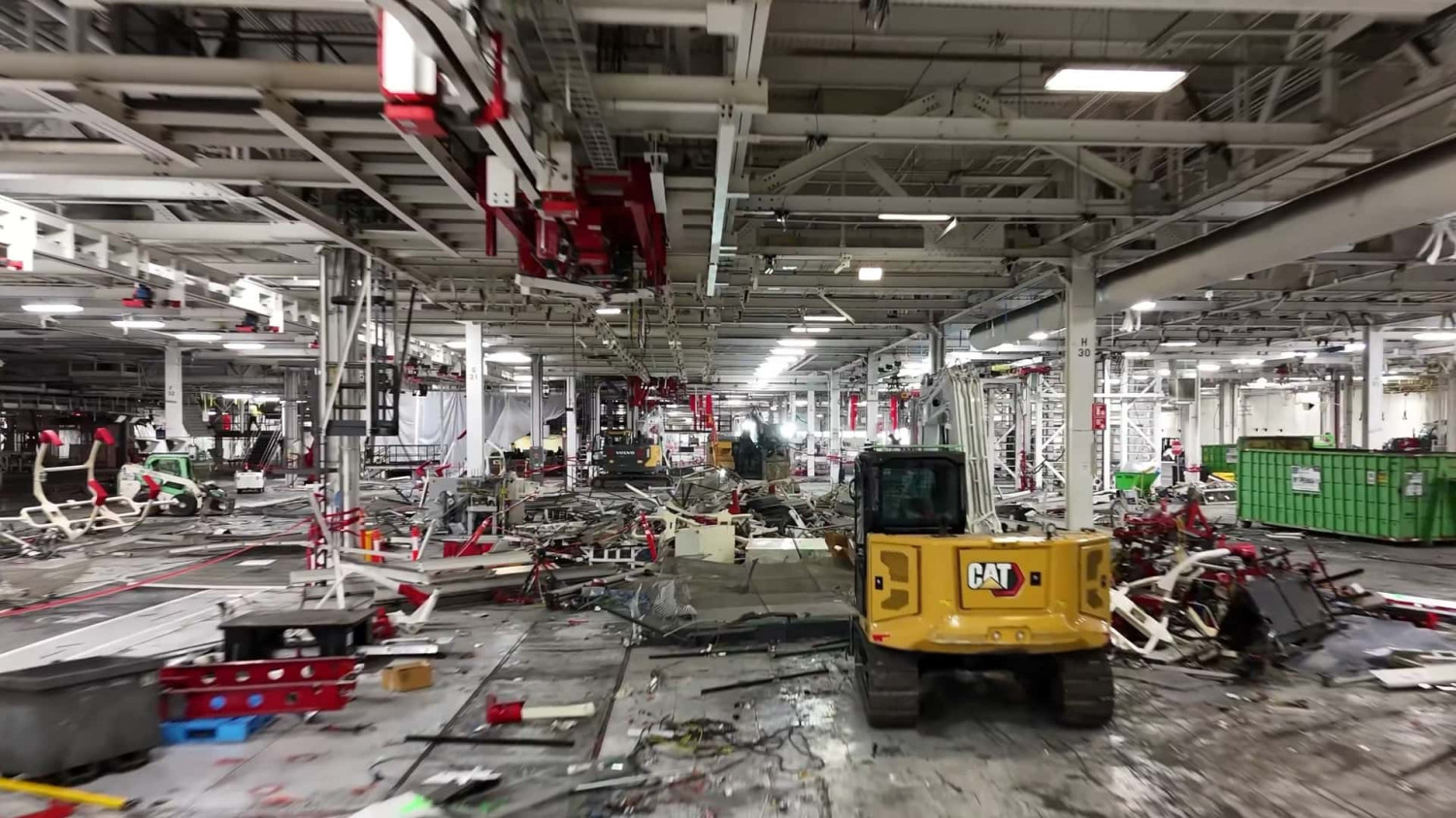 Tesla démantèle la chaîne Model S pour y construire des r