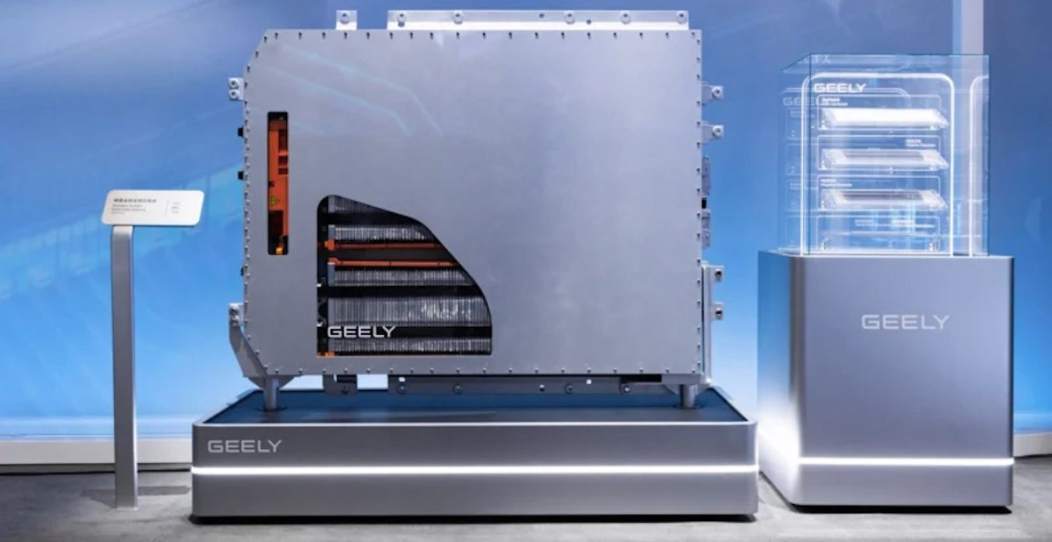 Geely vise une batterie solide à 500 Wh/kg : ce que cela ch
