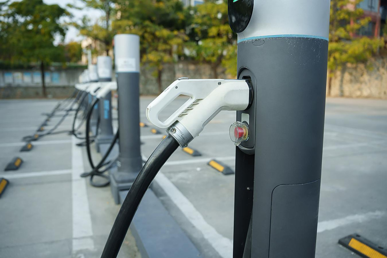 Taxe au kilomètre pour les voitures électriques : la Franc