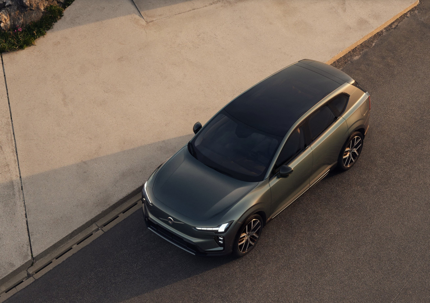 Volvo EX50 : le SUV électrique qui vise Tesla Model Y avec