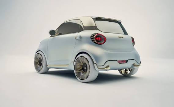 La Smart #2 revient aux sources : moins de 3 mètres et 100 % électrique