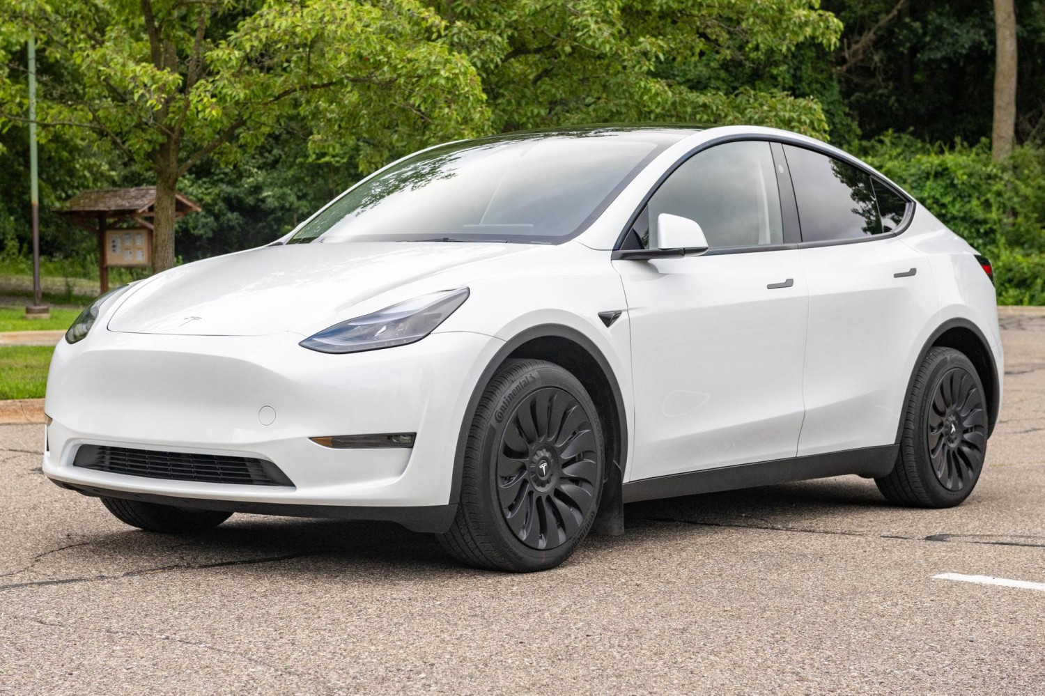Cette Tesla Model Y a parcouru 160 000 km sans quasi recharg