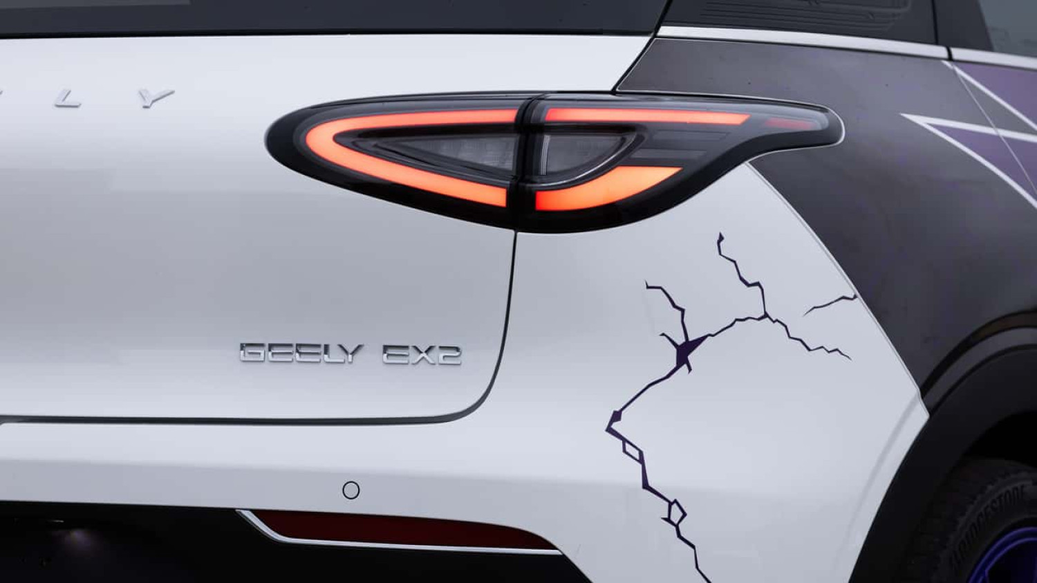 La voiture électrique la plus vendue de Chine peut drifter,