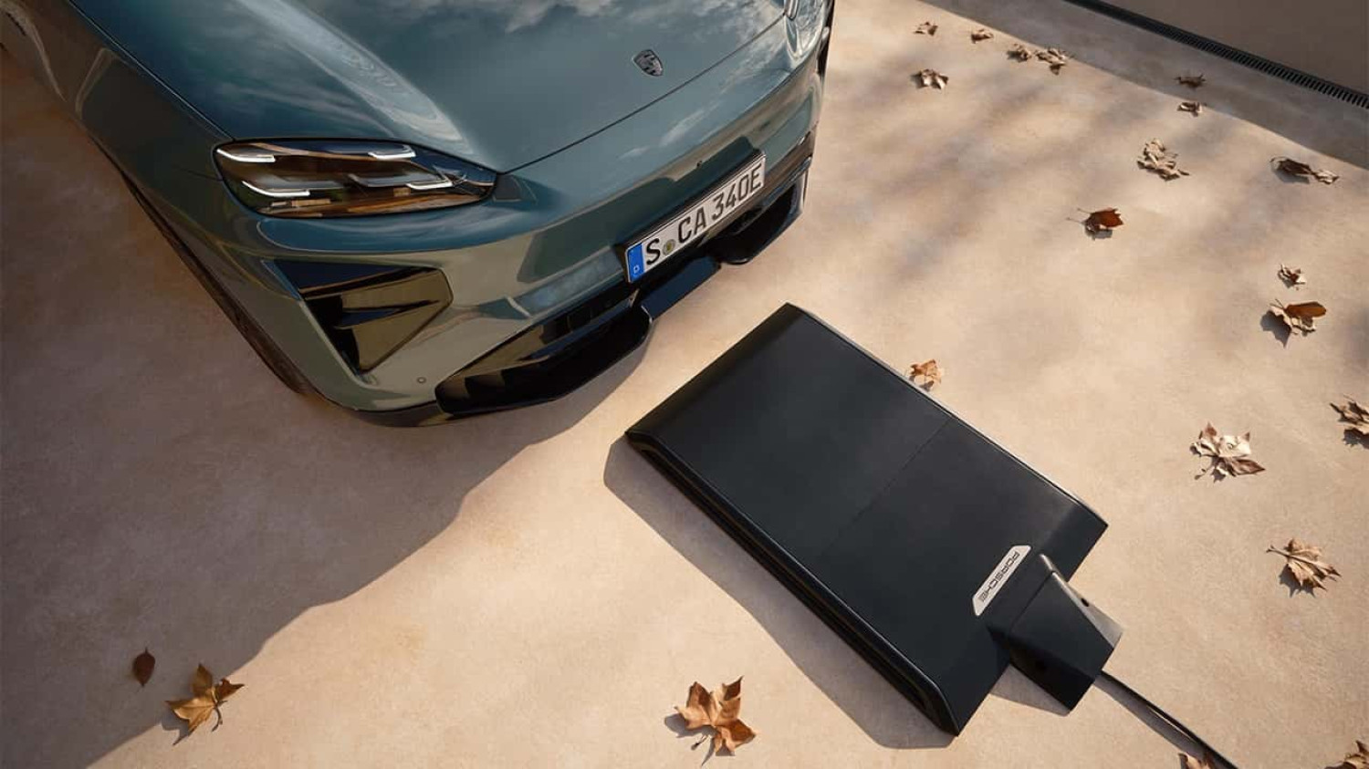 Le Porsche Cayenne Electric charge désormais sans câble :