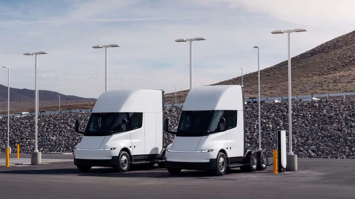 Tesla Semi débarque en Europe : quelle autonomie face aux p