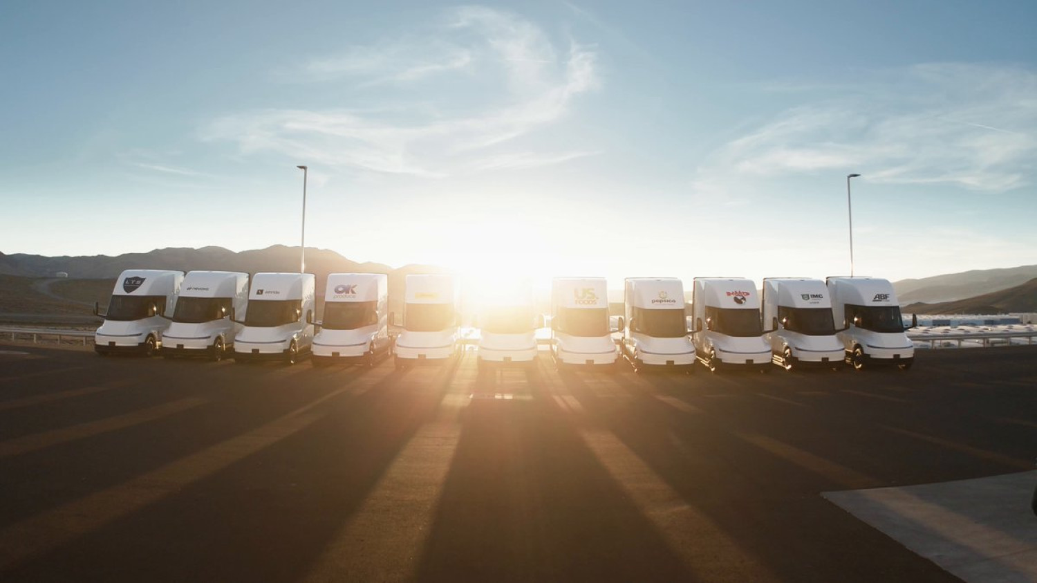Tesla Semi enfin en production de masse : 7 ans de retard et