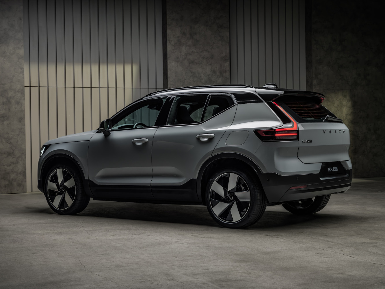 Volvo EX40 et EC40 restylés en 2026 : nouveau visage, Gemin