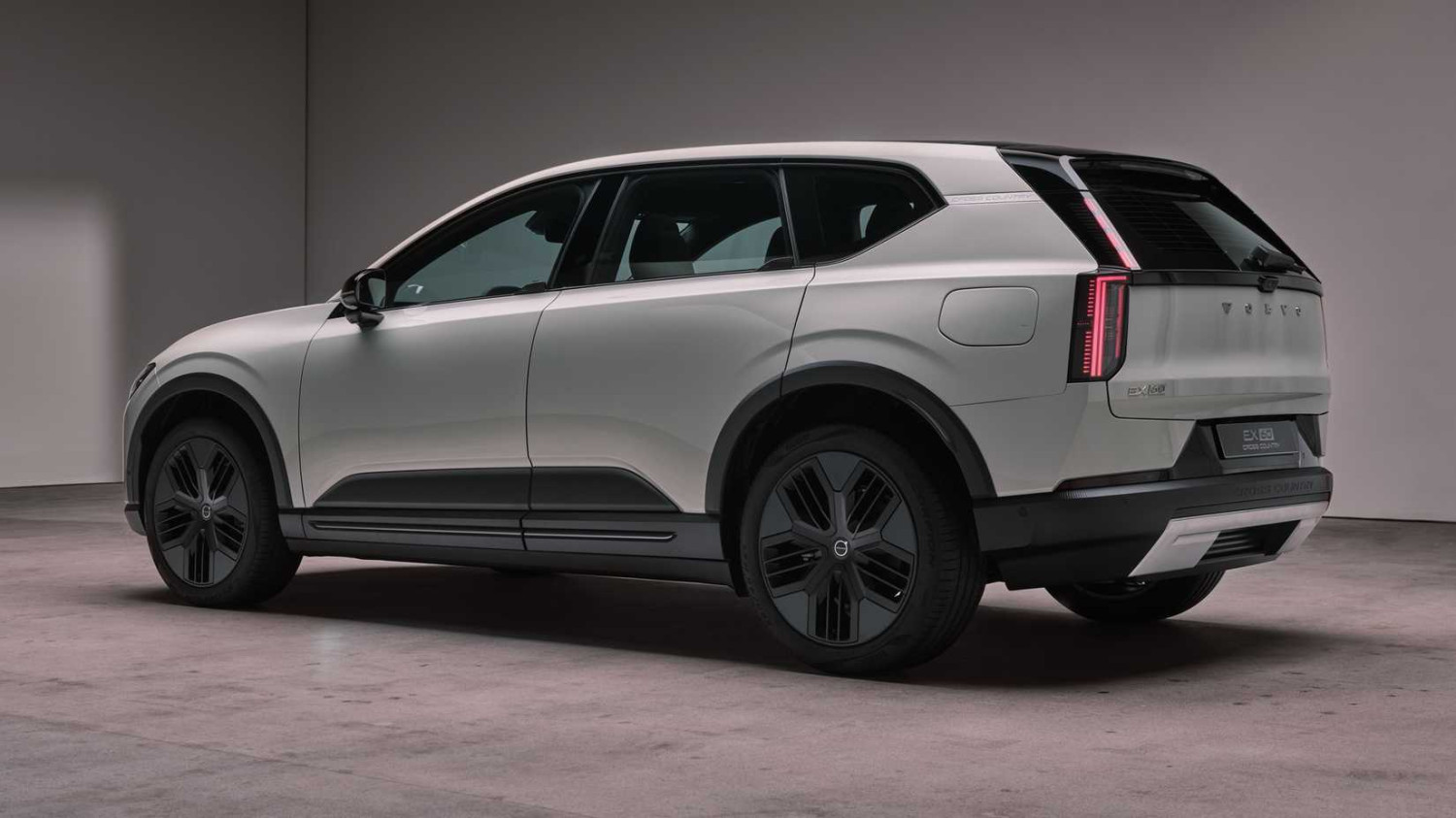 Volvo prépare 13 nouveaux modèles d'ici 2030 : électrique