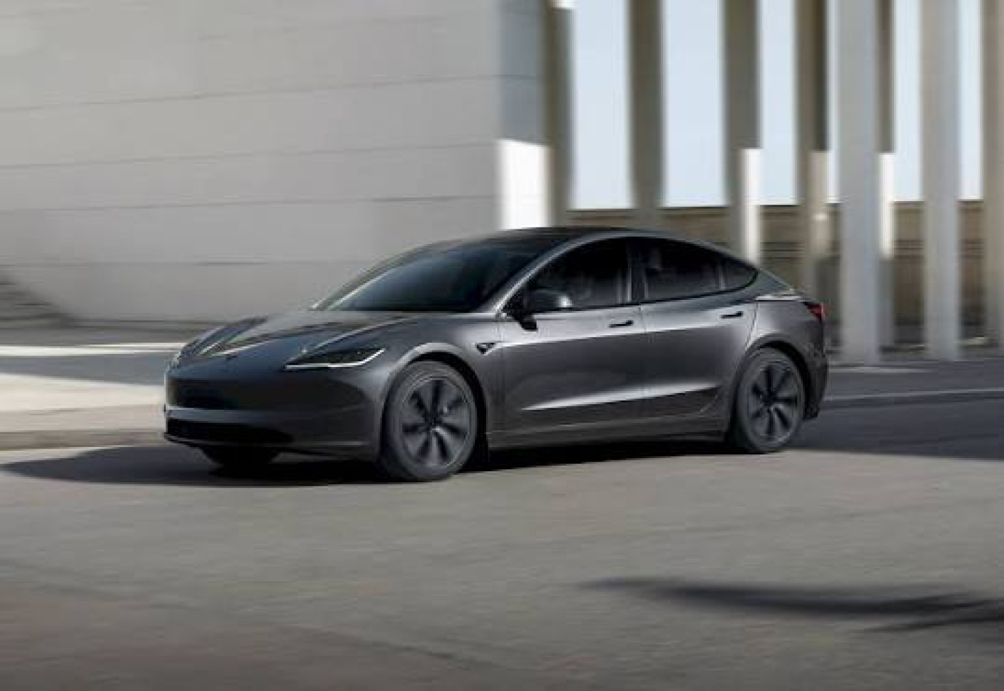 Tesla Model 3 : 600 km d'autonomie, écran 16 pouces et une
