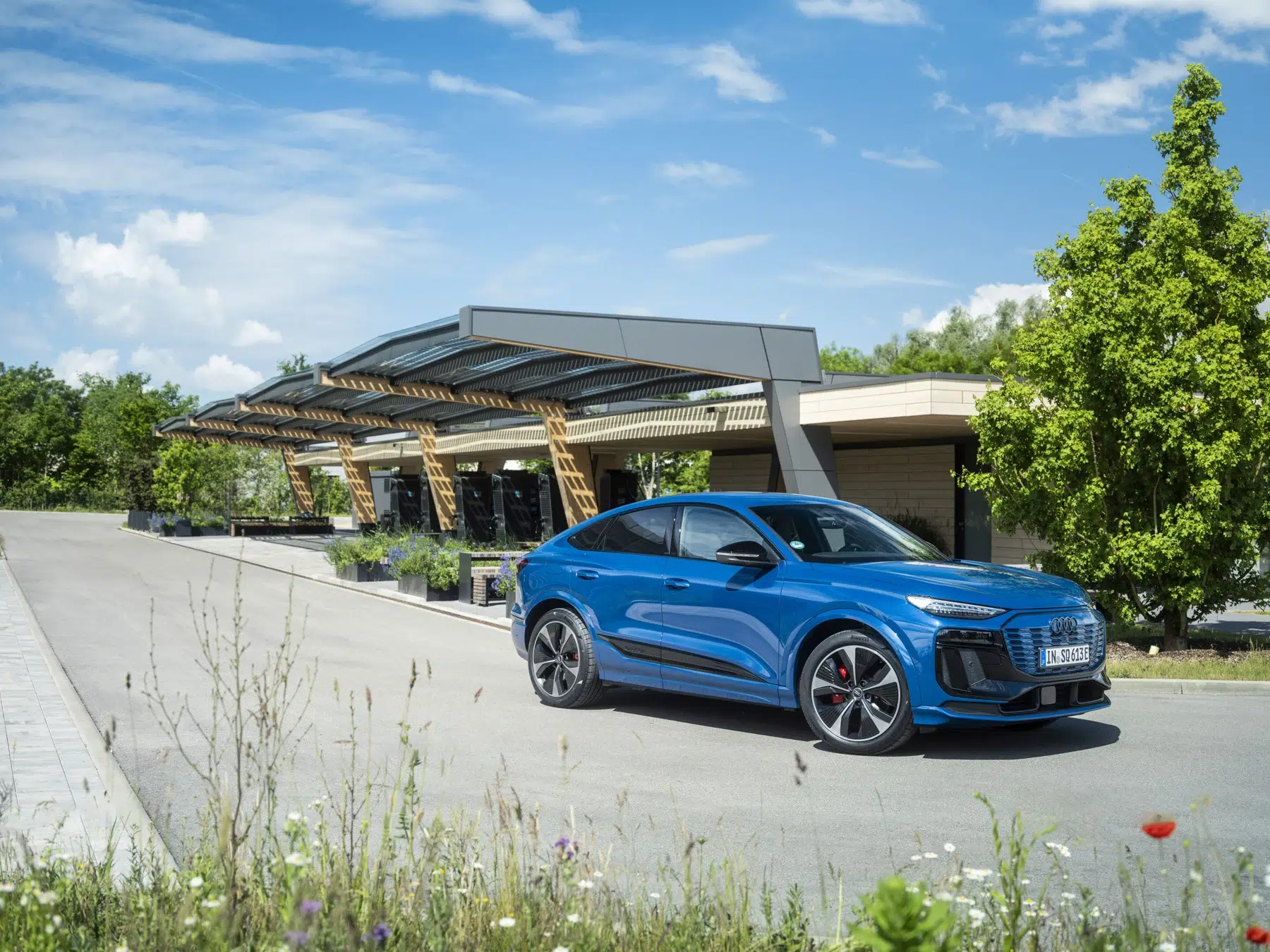 Audi SQ6 Sportback e-tron : vue avant extérieure