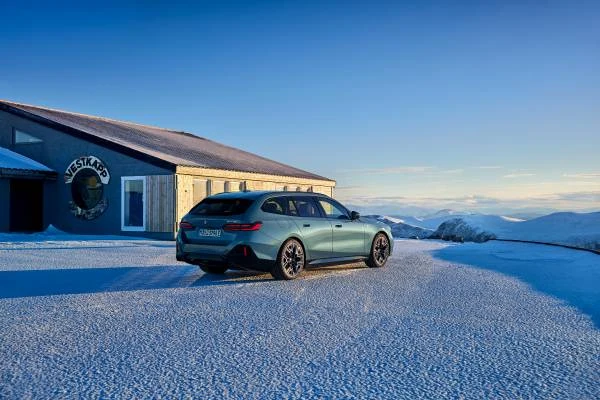 BMW i5 Touring