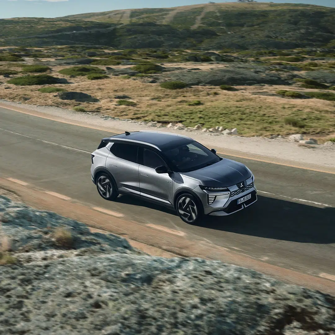 Mitsubishi Eclipse Cross électrique : extérieur sur route