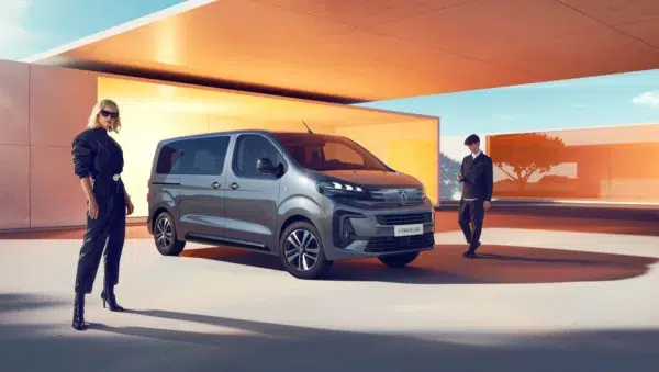 Peugeot E-Traveller
