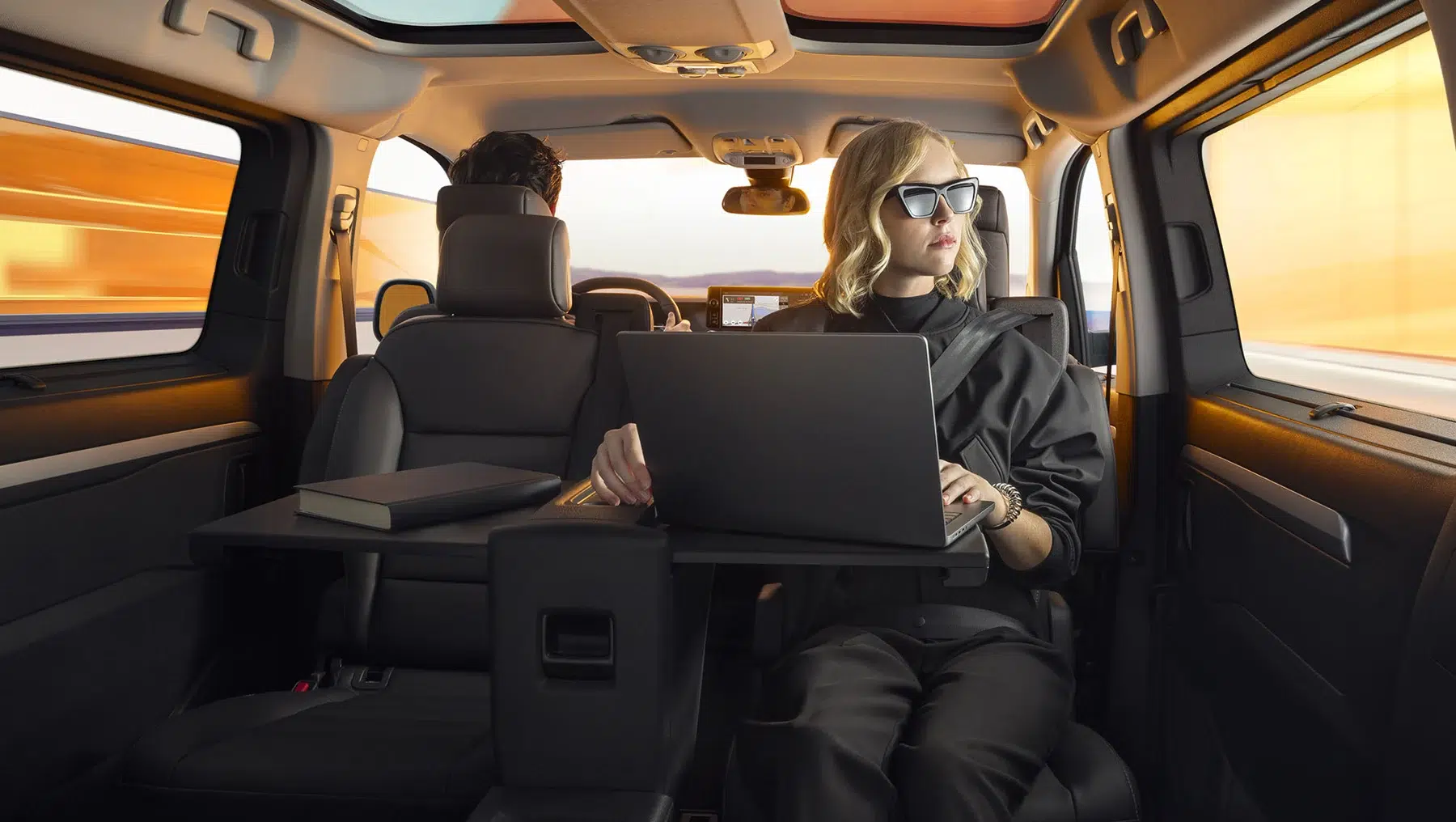 Peugeot E-Traveller, sièges et modularité intérieure