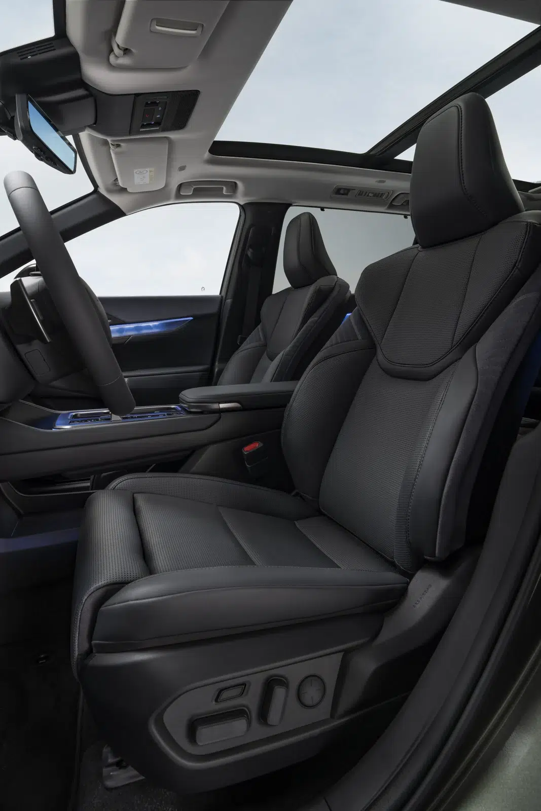 Lexus TZ — places arrière