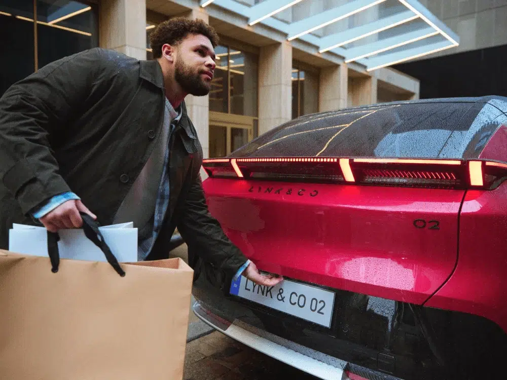 Lynk & Co 02 : hayon et feux arrière