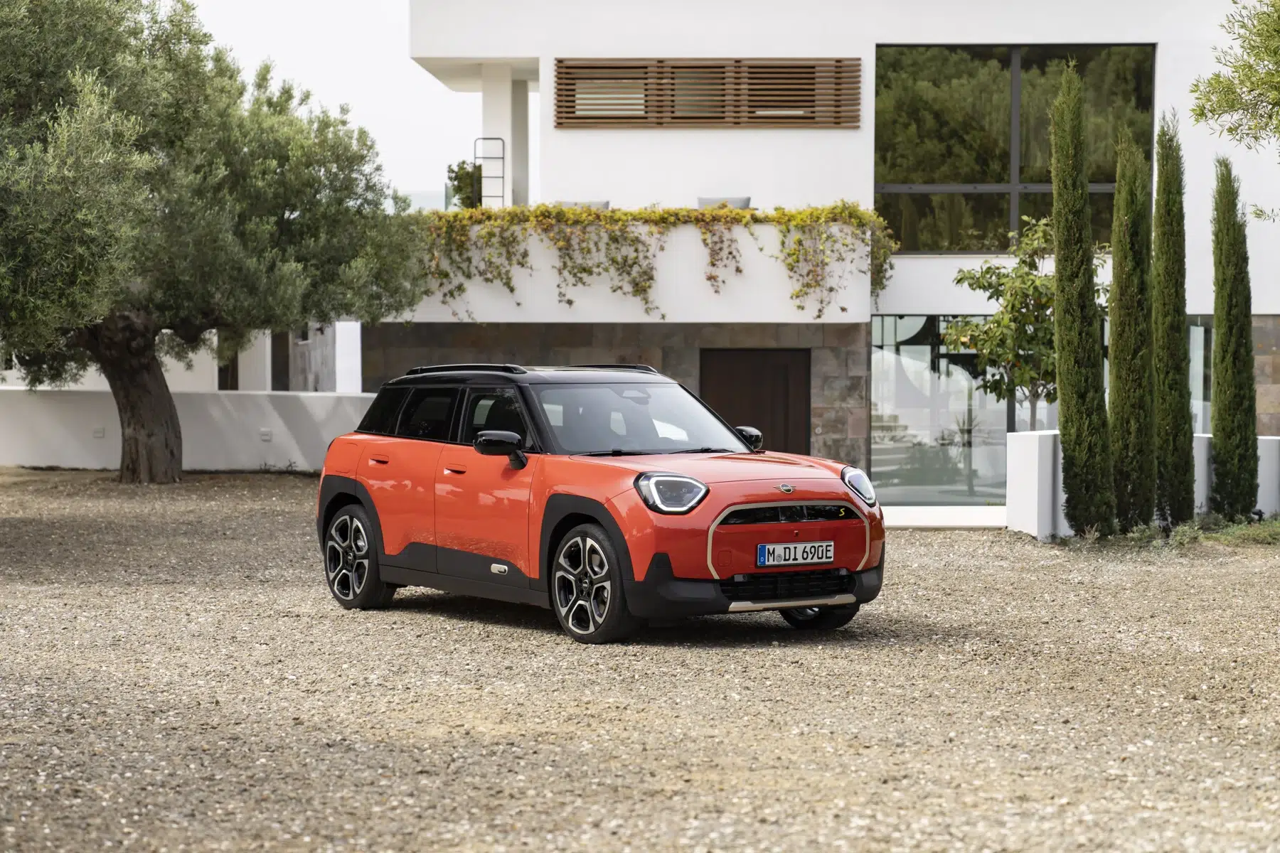 MINI Aceman SE : vue avant trois quarts