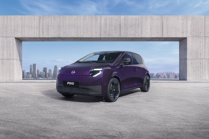 Nissan PIXO, vue avant trois quarts