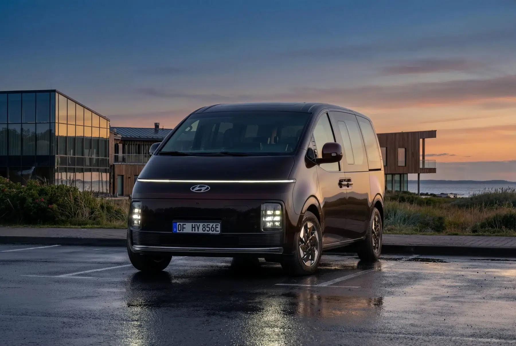 Hyundai STARIA Electric : vue avant