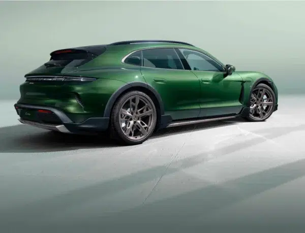 Porsche Taycan Cross Turismo