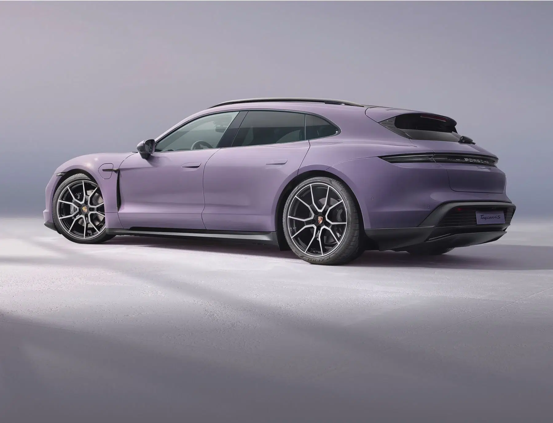 Porsche Taycan 4S Sport Turismo, vue de profil