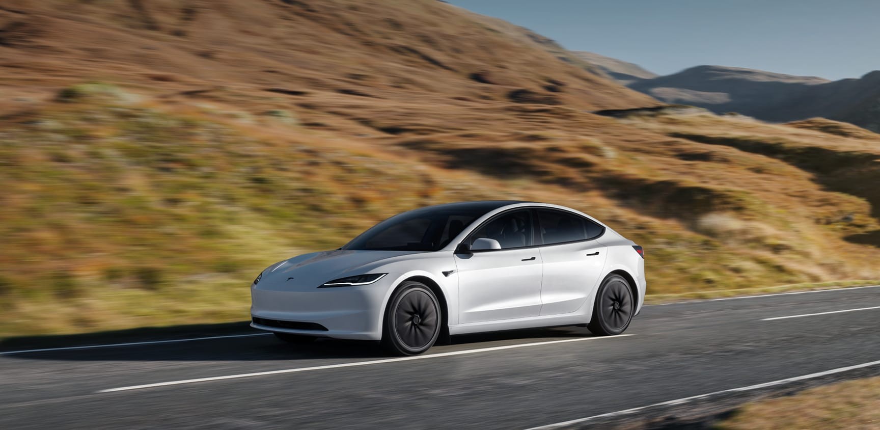 Tesla Model 3, Propulsion sur route