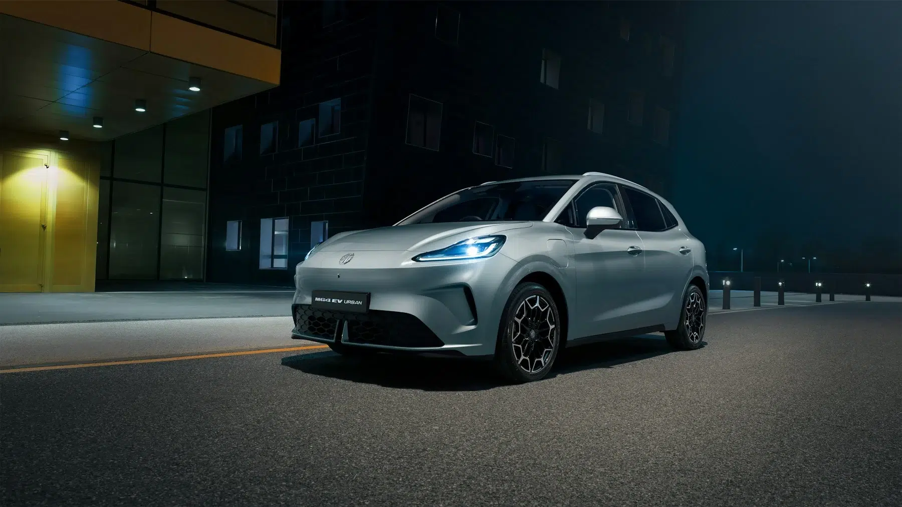 MG4 EV Urban : vue trois quarts avant